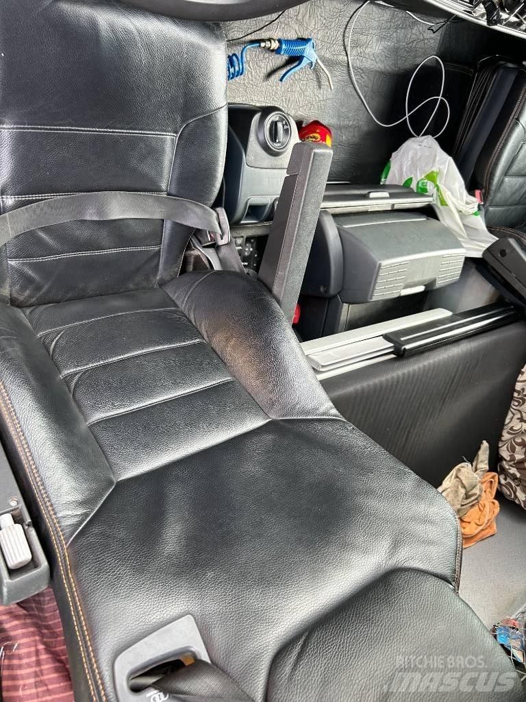 MAN TGX 18.480 XLX Тягачі
