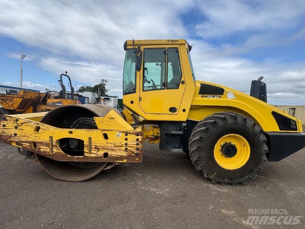 Bomag BW 216 D H-4 Грунтові котки