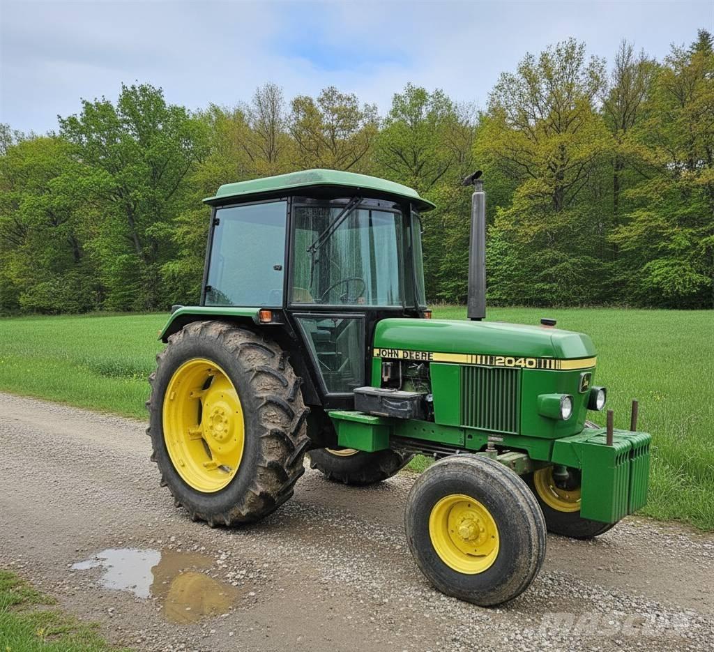John Deere 2040 Трактори