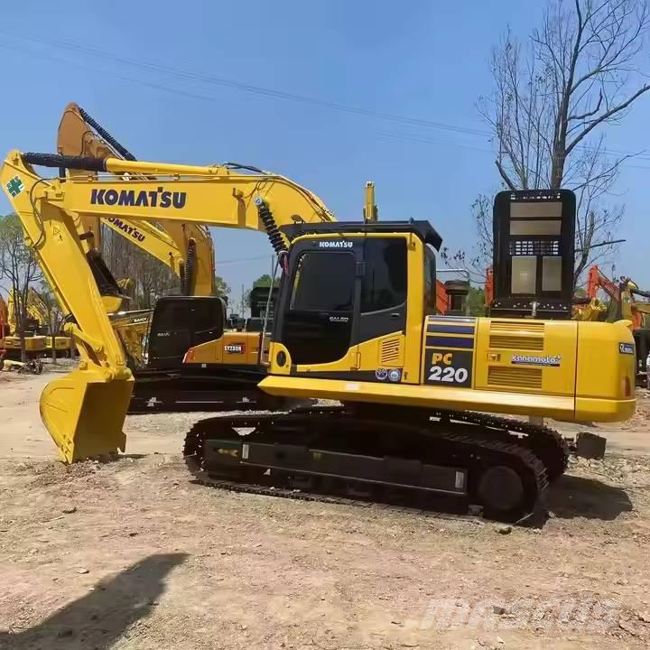 Komatsu PC220-8 Гусеничні екскаватори