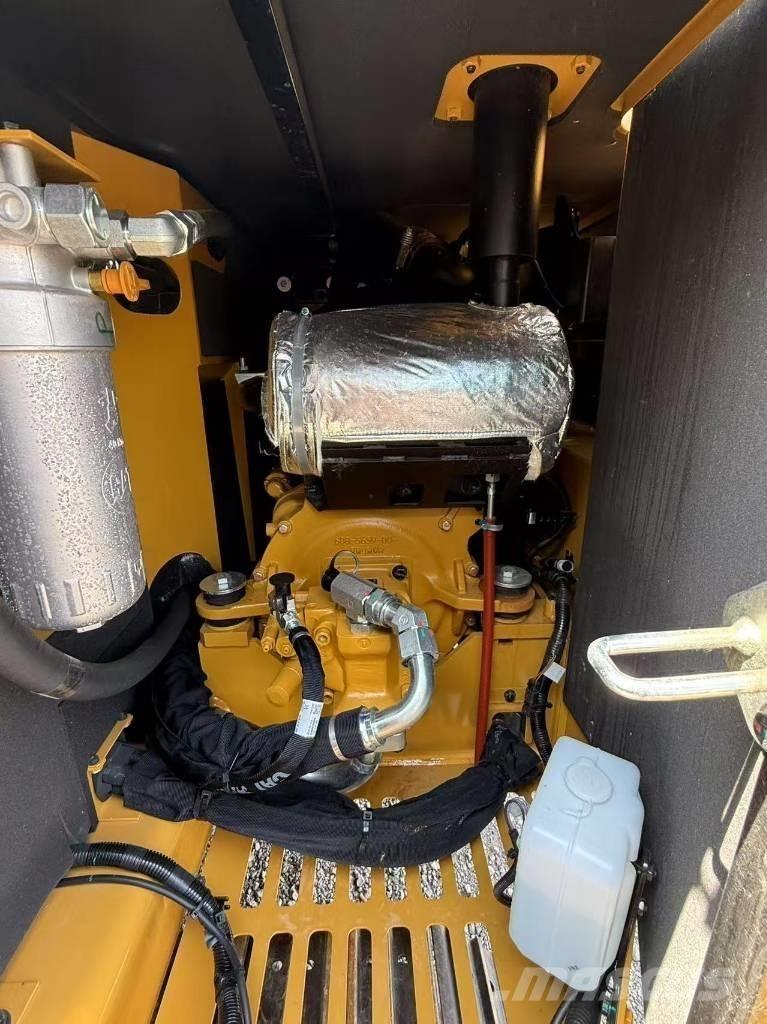 CAT 305.5 Міні-екскаватори < 7т