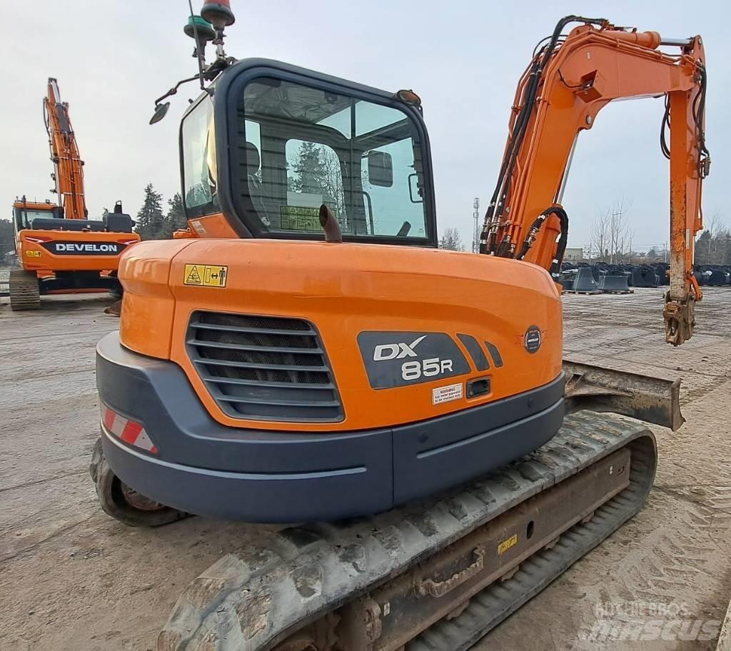 Doosan DX 85 R-3 Середні екскаватори 7т. - 12т.