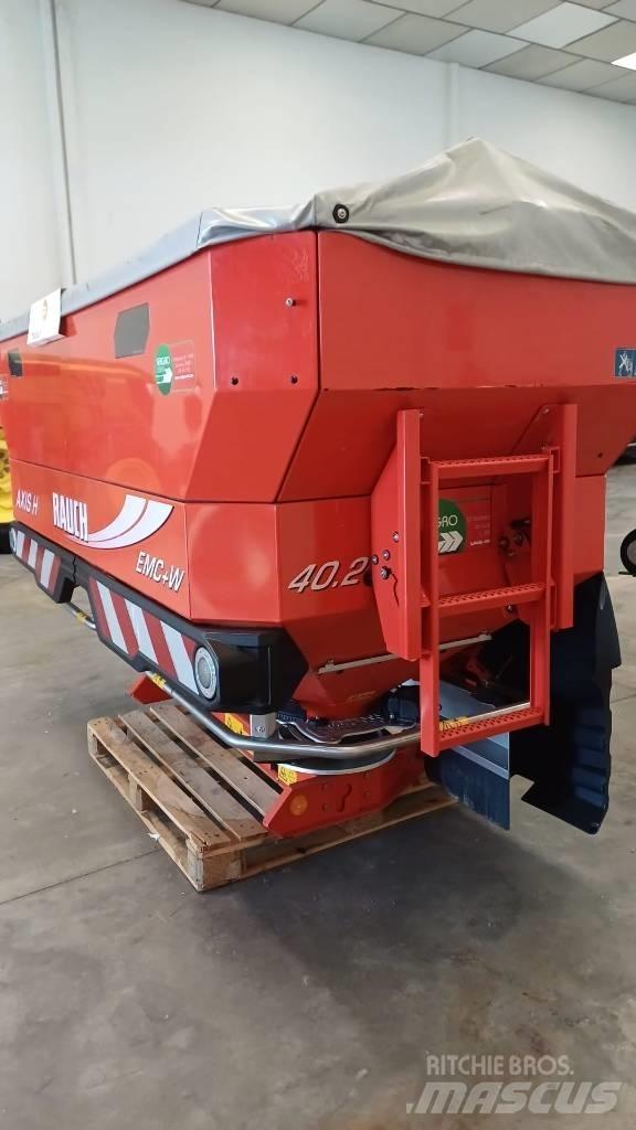  KUN AXIS 40H Розсіювач мінеральних добрив