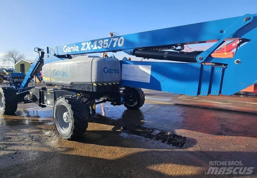 Genie ZX 135/70 Колінчаті підйомники