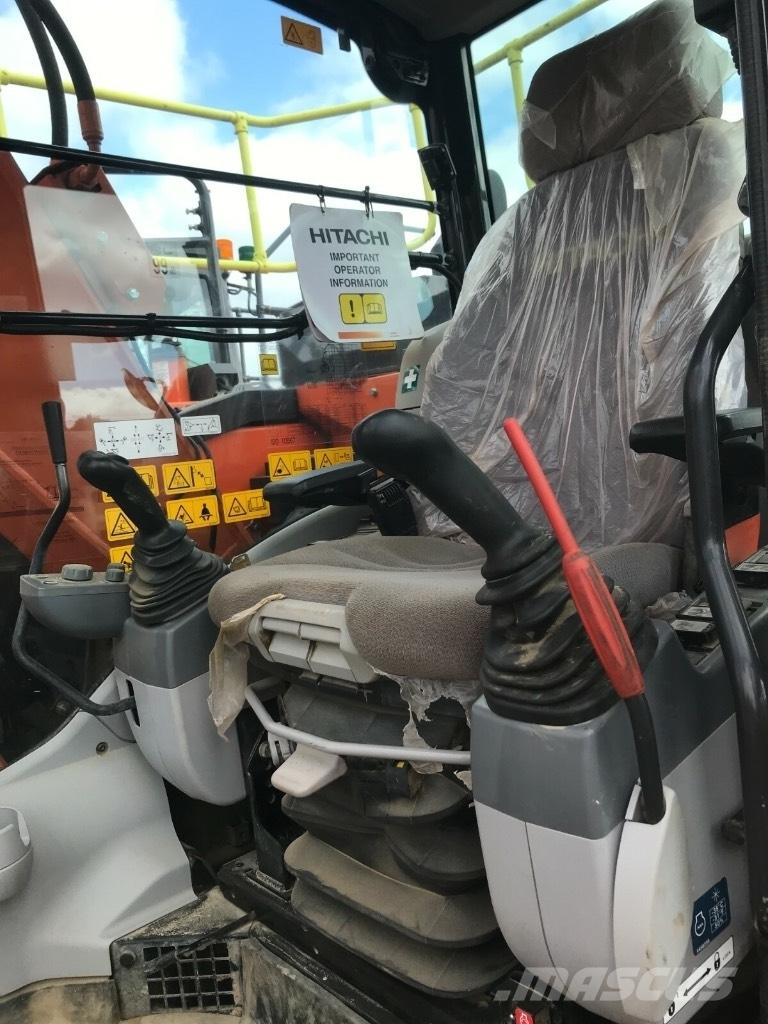 Hitachi ZX 135 US-6 Гусеничні екскаватори
