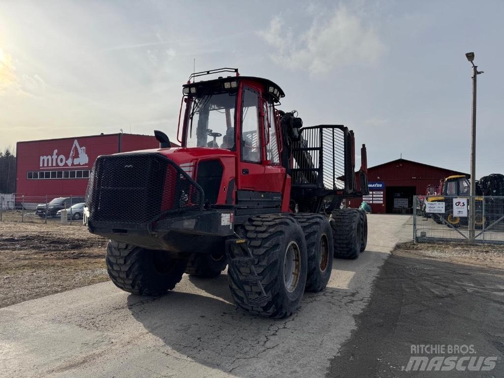 Komatsu 895 Форвардери