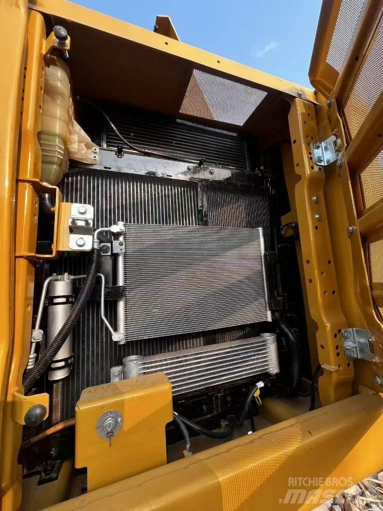CAT CAT320GC Гусеничні екскаватори