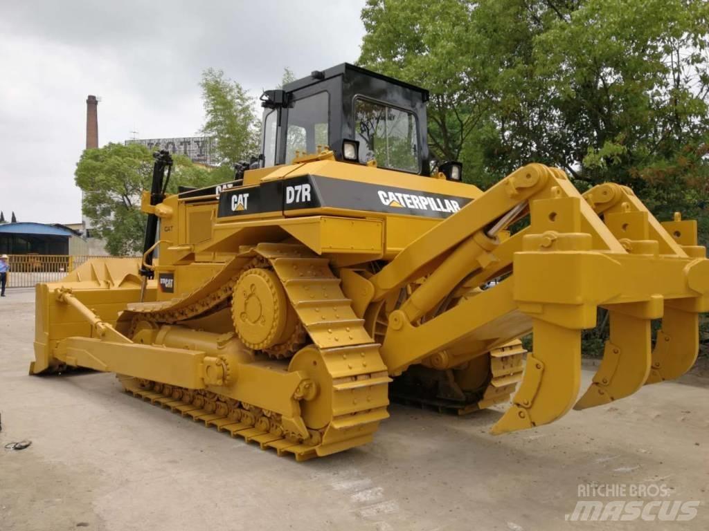 CAT D 7 R Гусеничні бульдозери