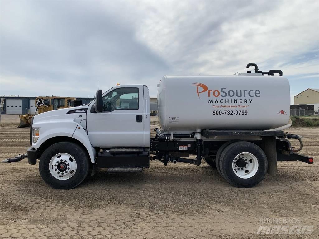 Ford F 650 XL SD Поливальні машини