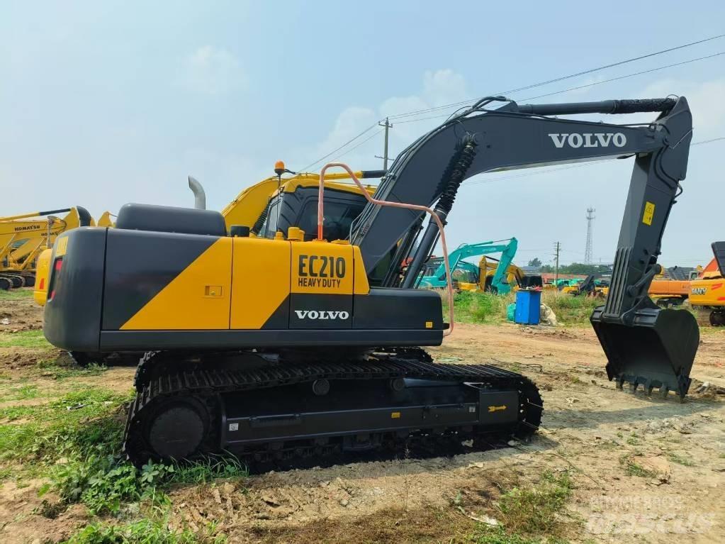Volvo EC 210 Гусеничні екскаватори