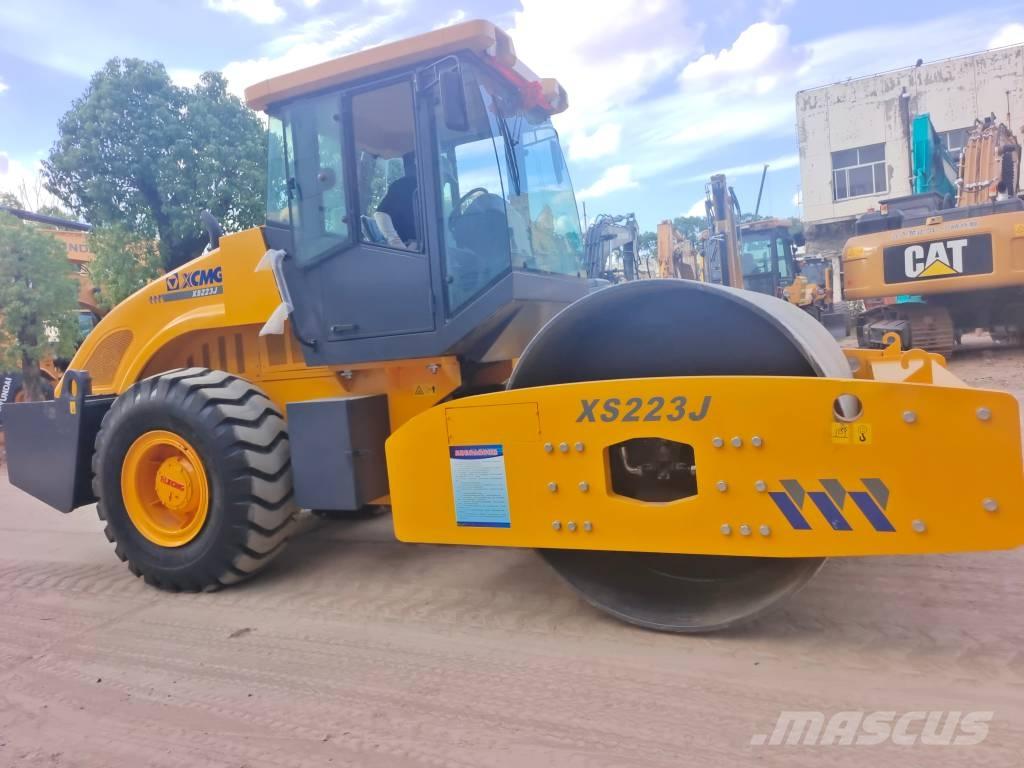 XCMG XS 223 J Грунтові котки