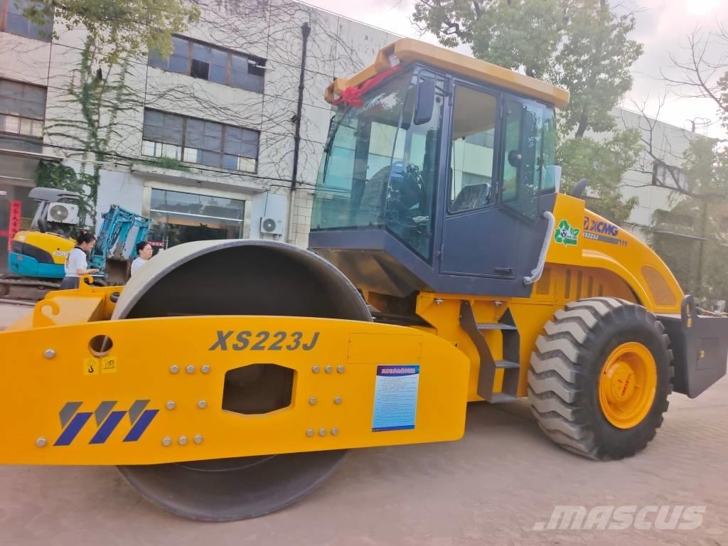 XCMG XS 223 J Грунтові котки
