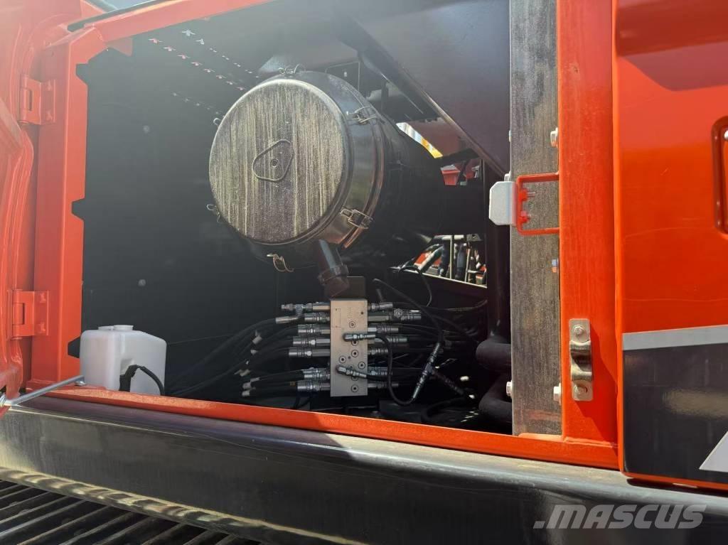 Doosan DX 340 Гусеничні екскаватори