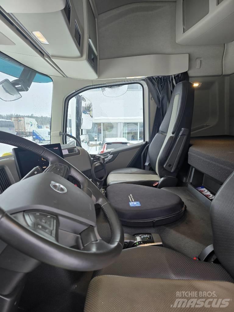 Volvo FM Electric Вантажівки з гаковим підйомом