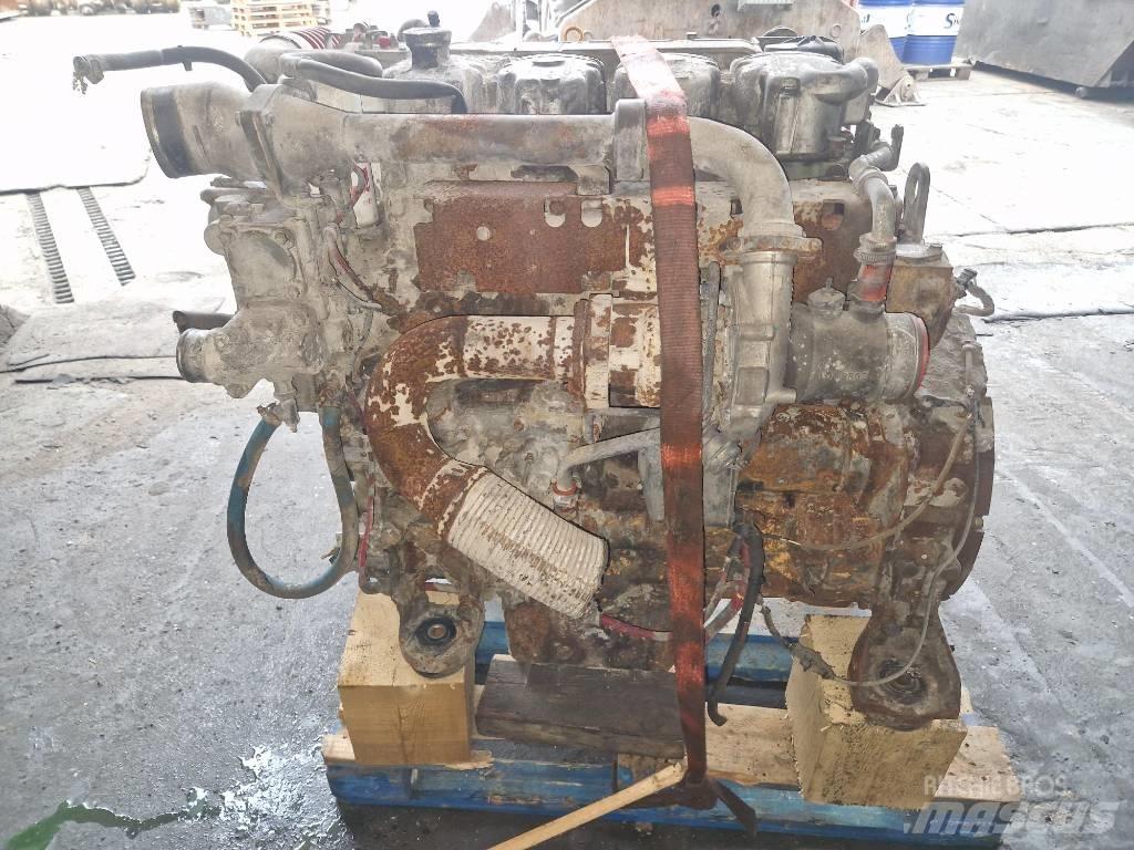 Liebherr D934S A4 Двигуни