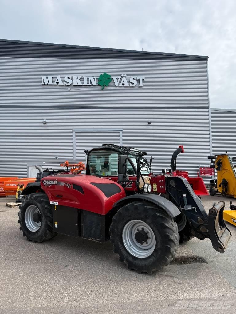 Case IH Farmlift 742 Телескопічні навантажувачі