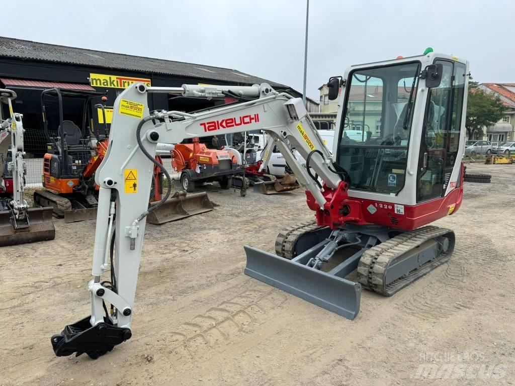 Takeuchi TB228 Міні-екскаватори < 7т