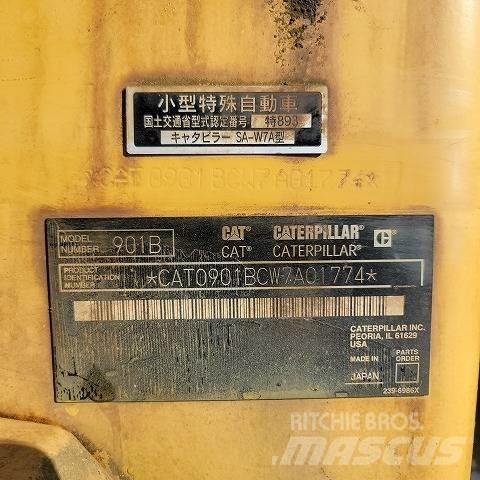 CAT 901B Фронтальні навантажувачі