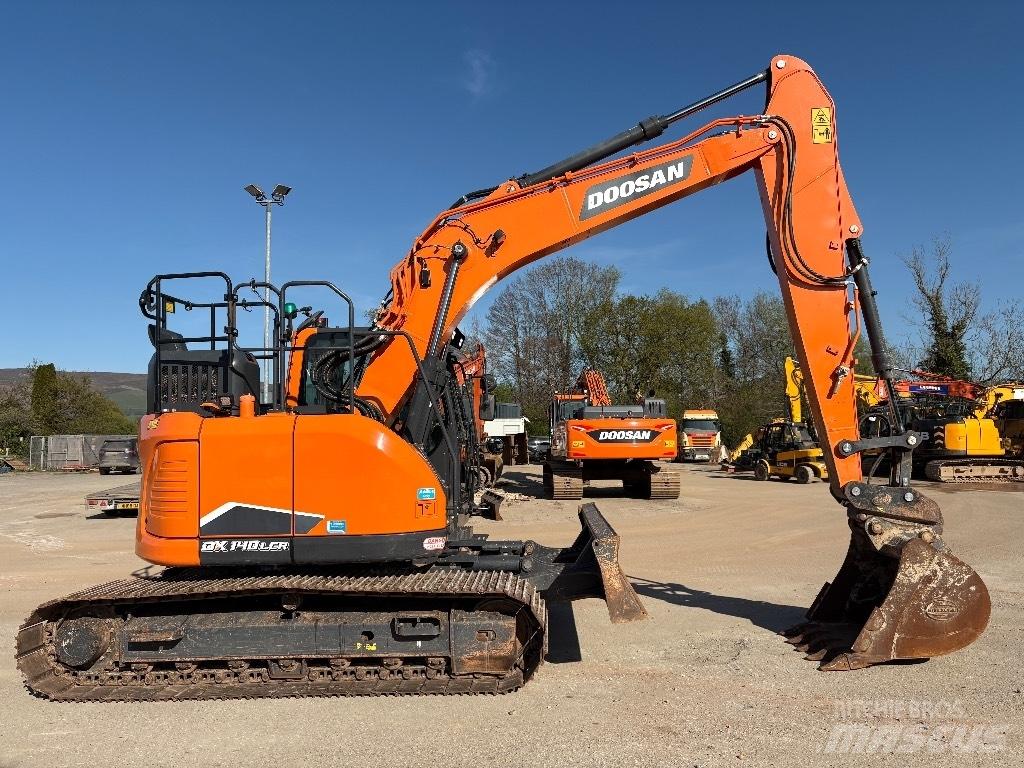 Doosan DX140LCR-7 Гусеничні екскаватори
