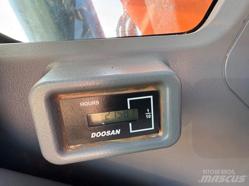 Doosan DX140LCR-7 Гусеничні екскаватори
