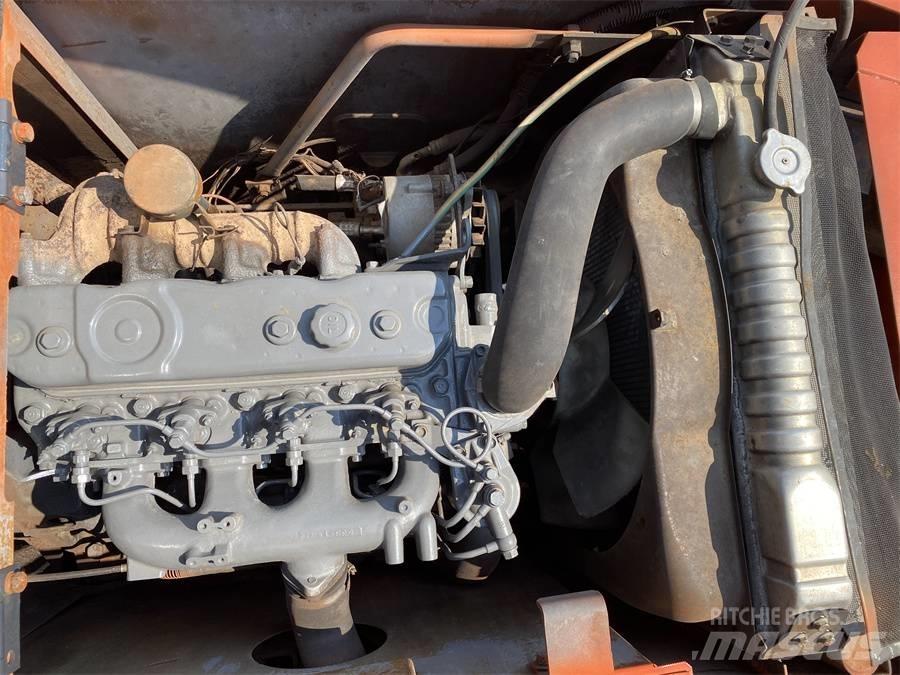 Hitachi EX 100 G-3 Гусеничні екскаватори