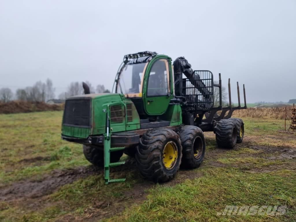 John Deere 1110 E Форвардери