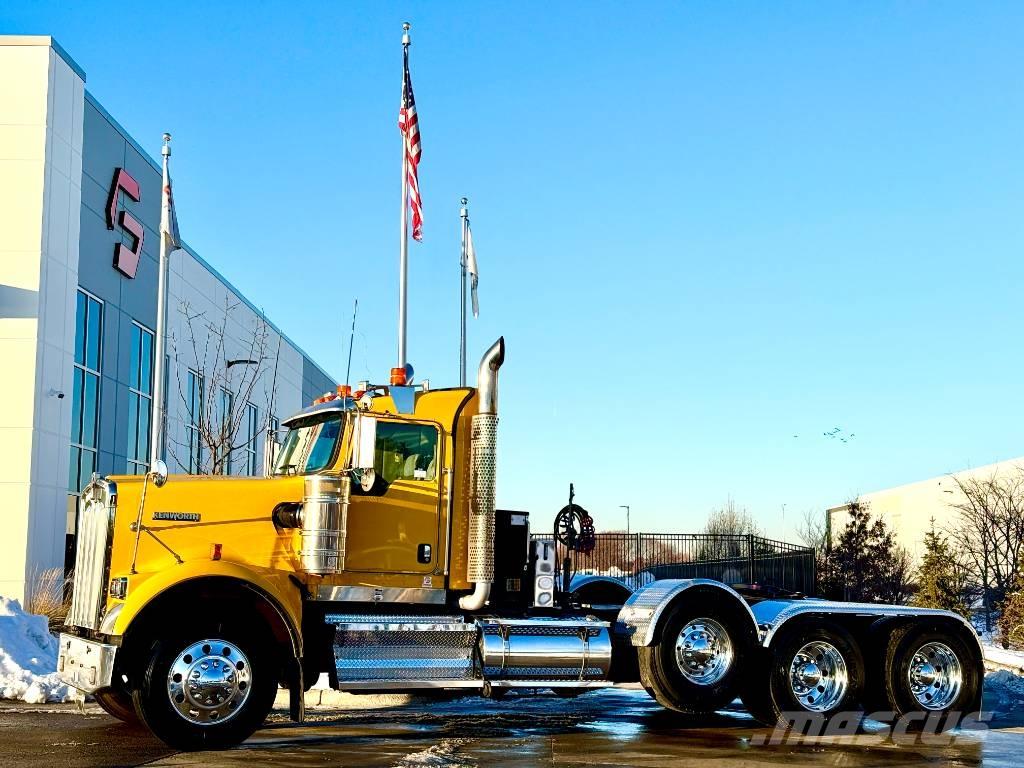 Kenworth W 900 Тягачі