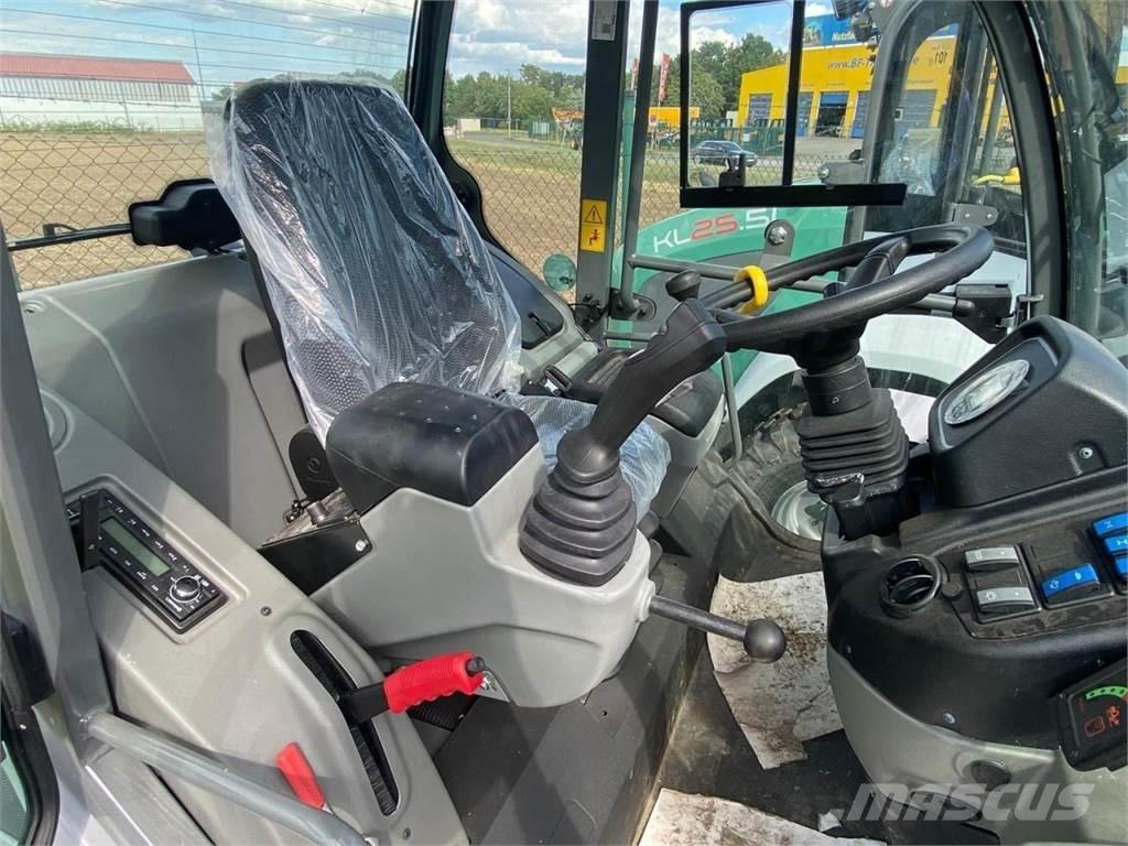 Kramer KL30.8T Телескопічний навантажувач