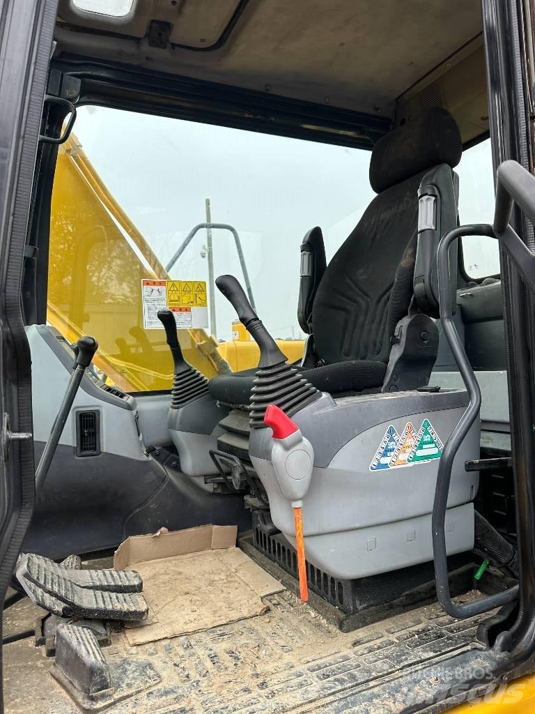 Komatsu PC110-7 Гусеничні екскаватори