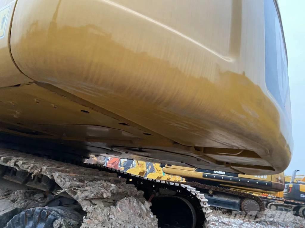 CAT 320 D Гусеничні екскаватори