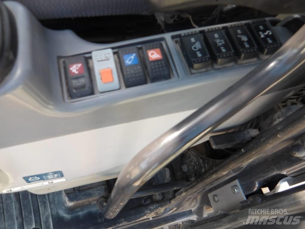 Hitachi ZX 250 LC-6 Гусеничні екскаватори