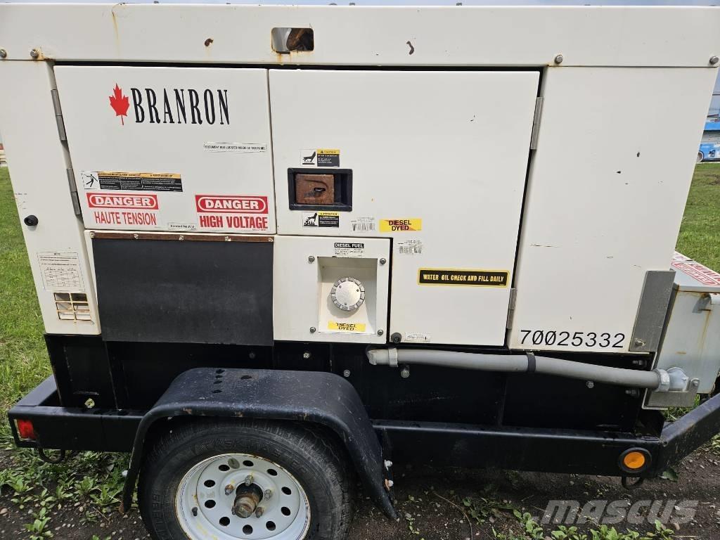 MultiQuip DCA 25 KVA Дизельні генератори