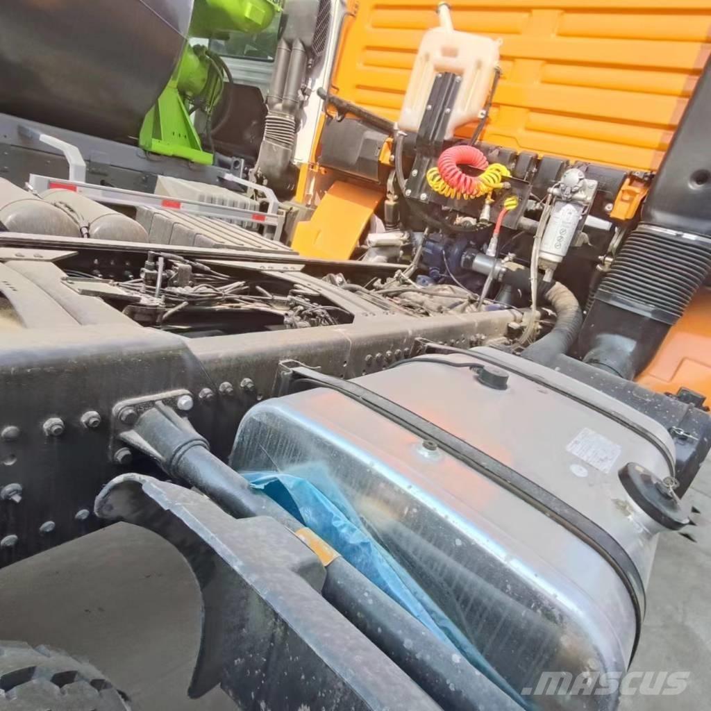 Shacman F3000 6x4 Тягачі