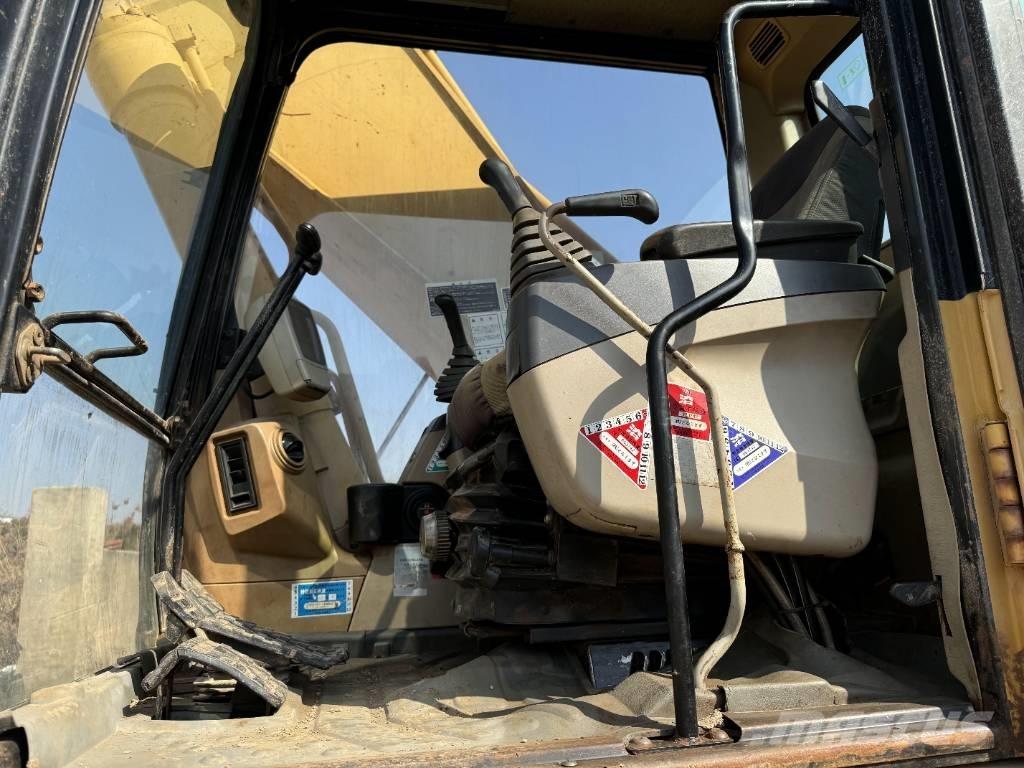 CAT 330 C Гусеничні екскаватори