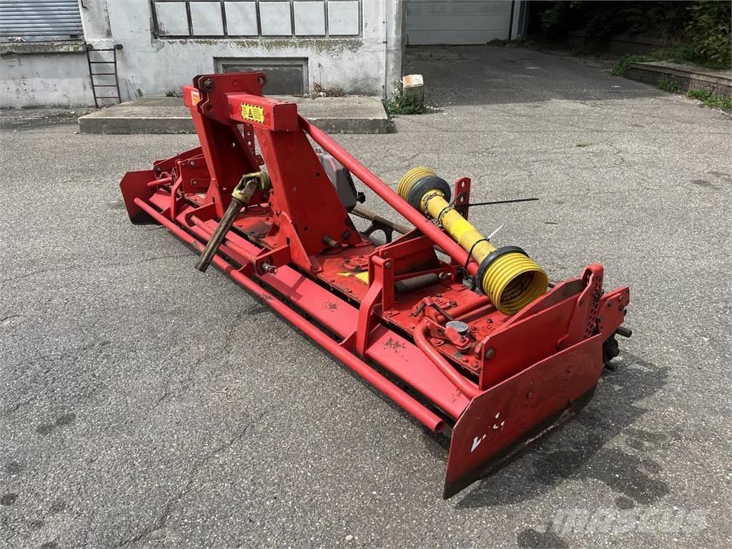 Lely 300-22 Поглинальні борони / грунтові фрези
