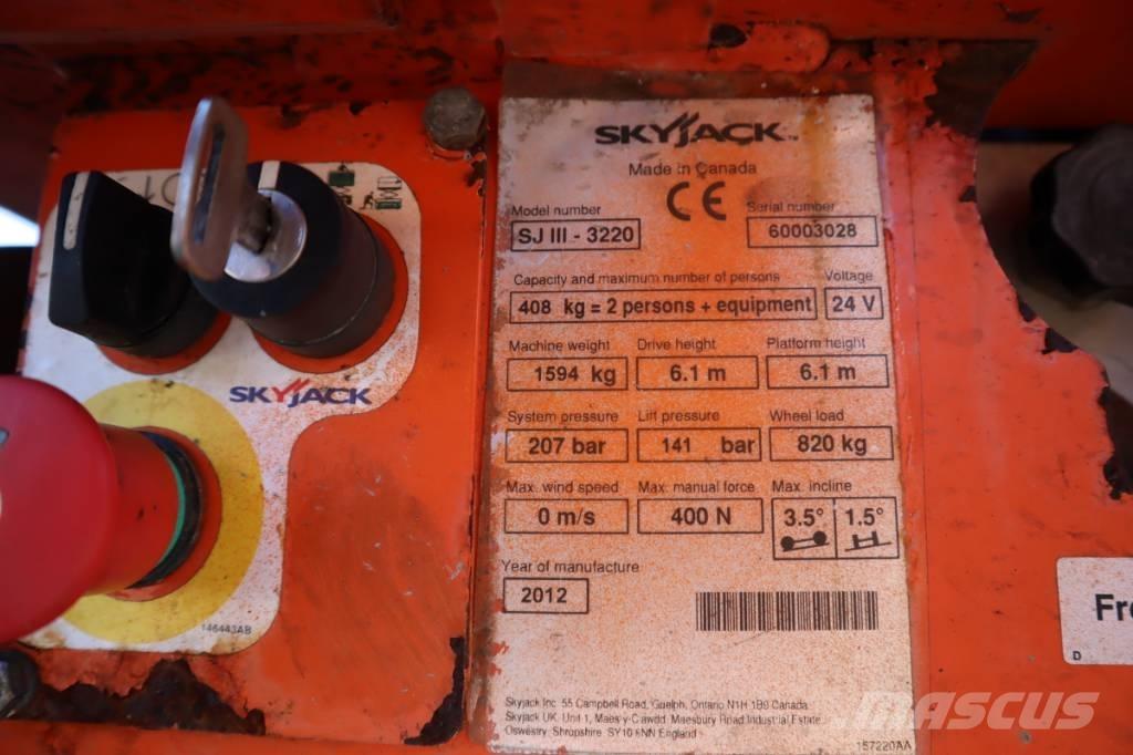SkyJack SJ III 3220 Підйомники-ножиці
