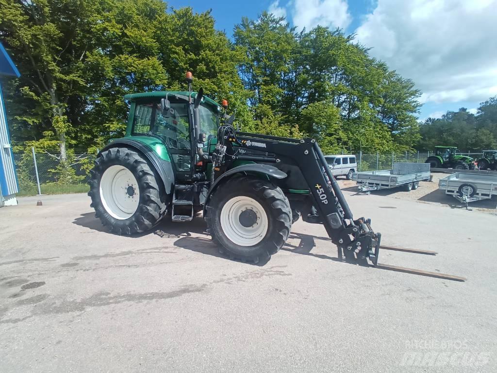 Valtra T 160 Трактори