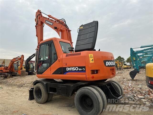Doosan DH150W Колісні екскаватори