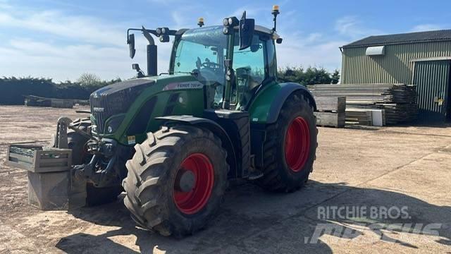 Fendt 720 Vario S4 Трактори