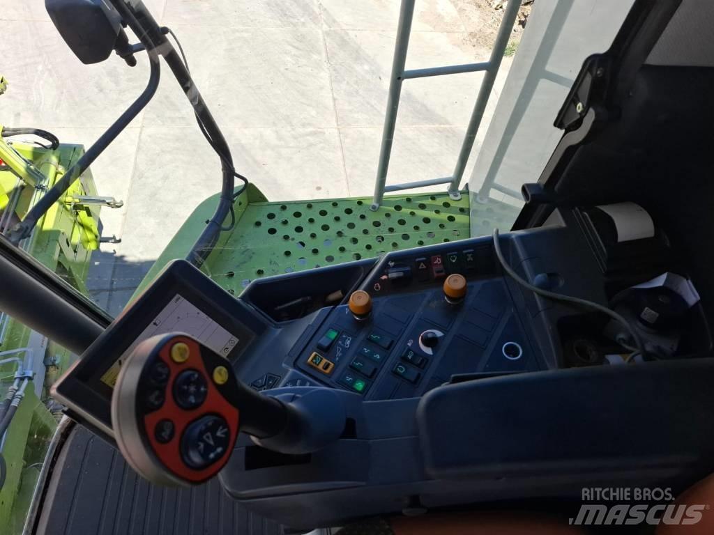 CLAAS Lexion 530 Зернозбиральні комбайни