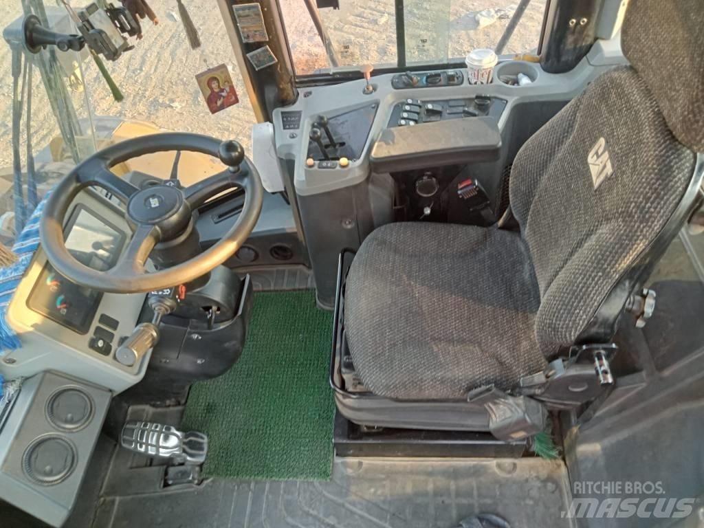 CAT 950 GC Фронтальні навантажувачі