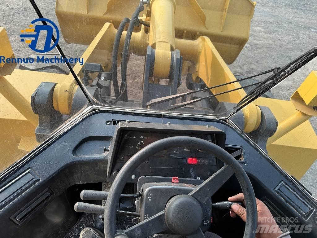 Komatsu WA380 Фронтальні навантажувачі