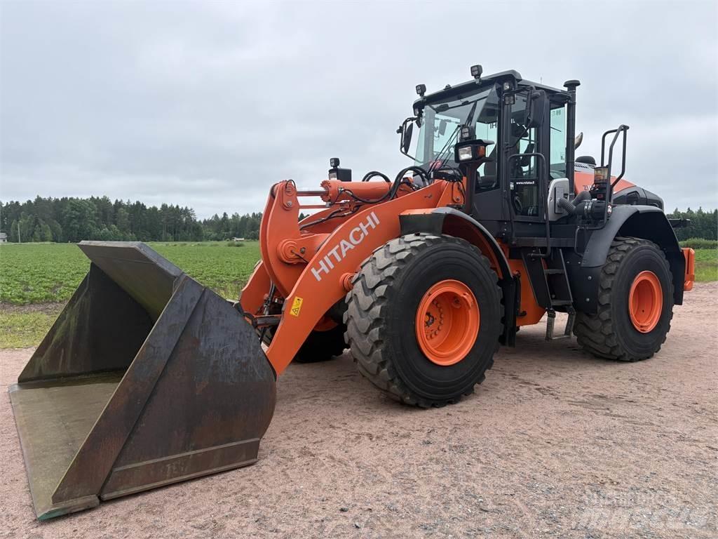 Hitachi ZW 220-6 Фронтальні навантажувачі