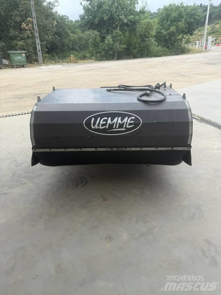  UEMME Manta 1550 HD Підмітальні машини