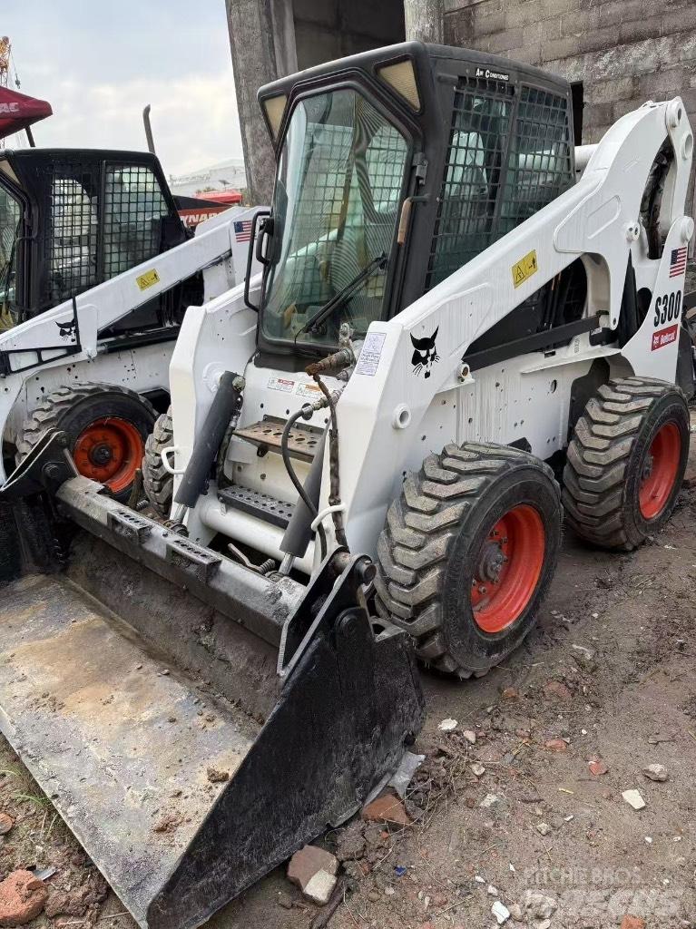 Bobcat S 300 Міні-навантажувачі