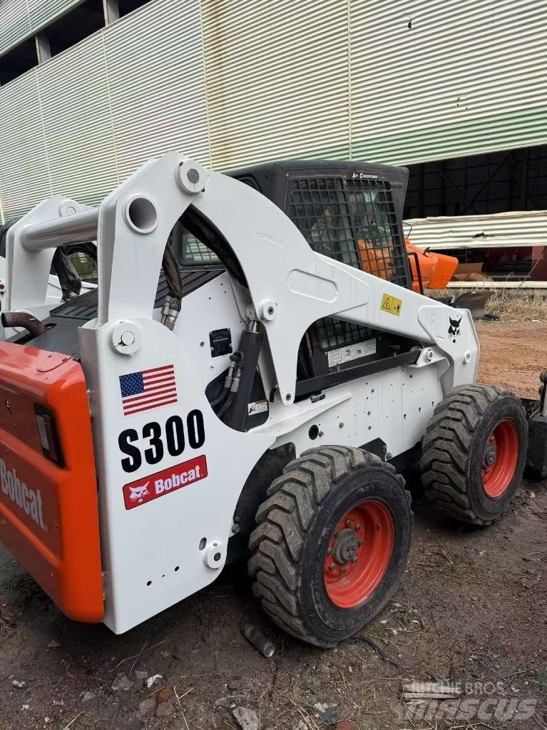Bobcat S 300 Міні-навантажувачі