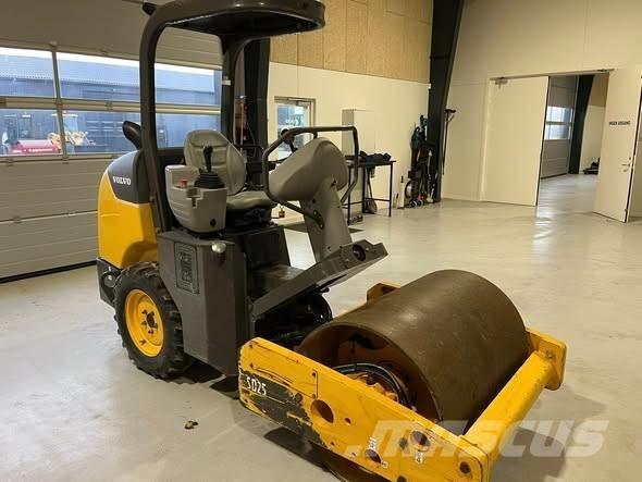 Volvo SD 25 Грунтові котки