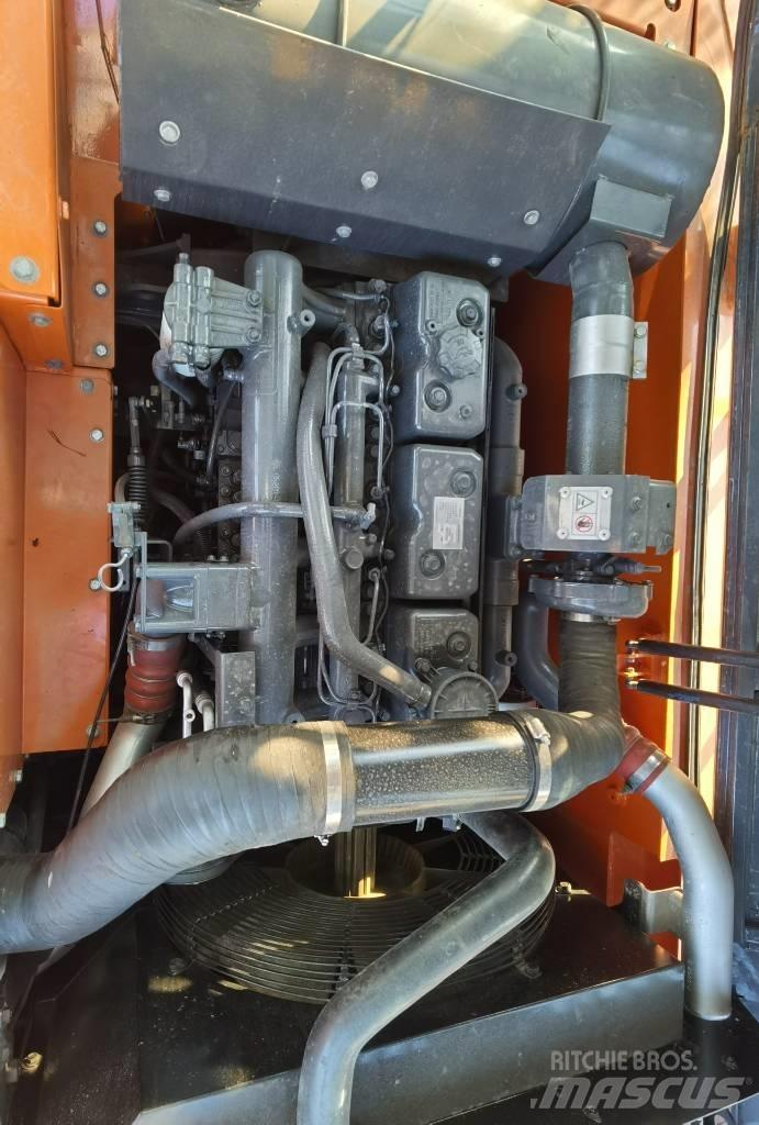 Doosan DX300LC- 9C Гусеничні екскаватори
