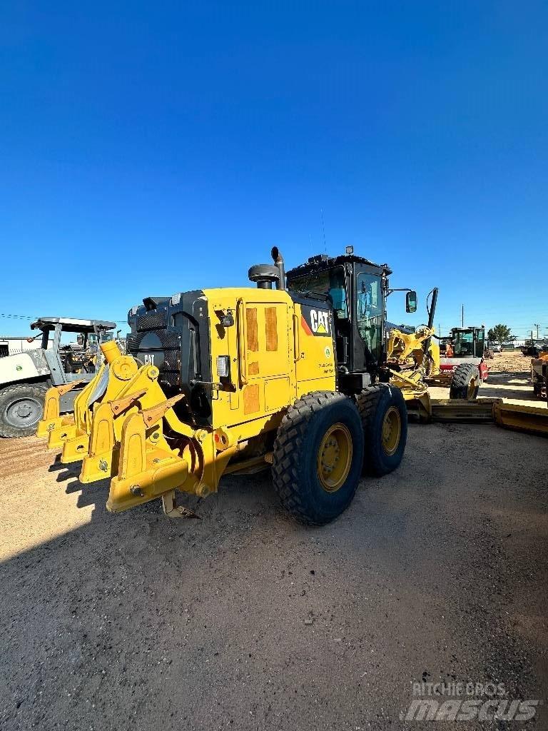 CAT 12 M 2 Грейдери