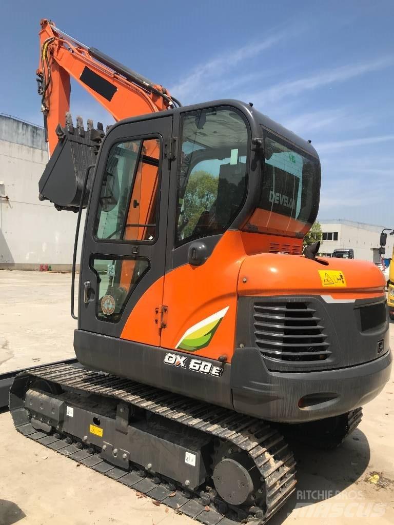 Doosan DX 60 Міні-екскаватори < 7т
